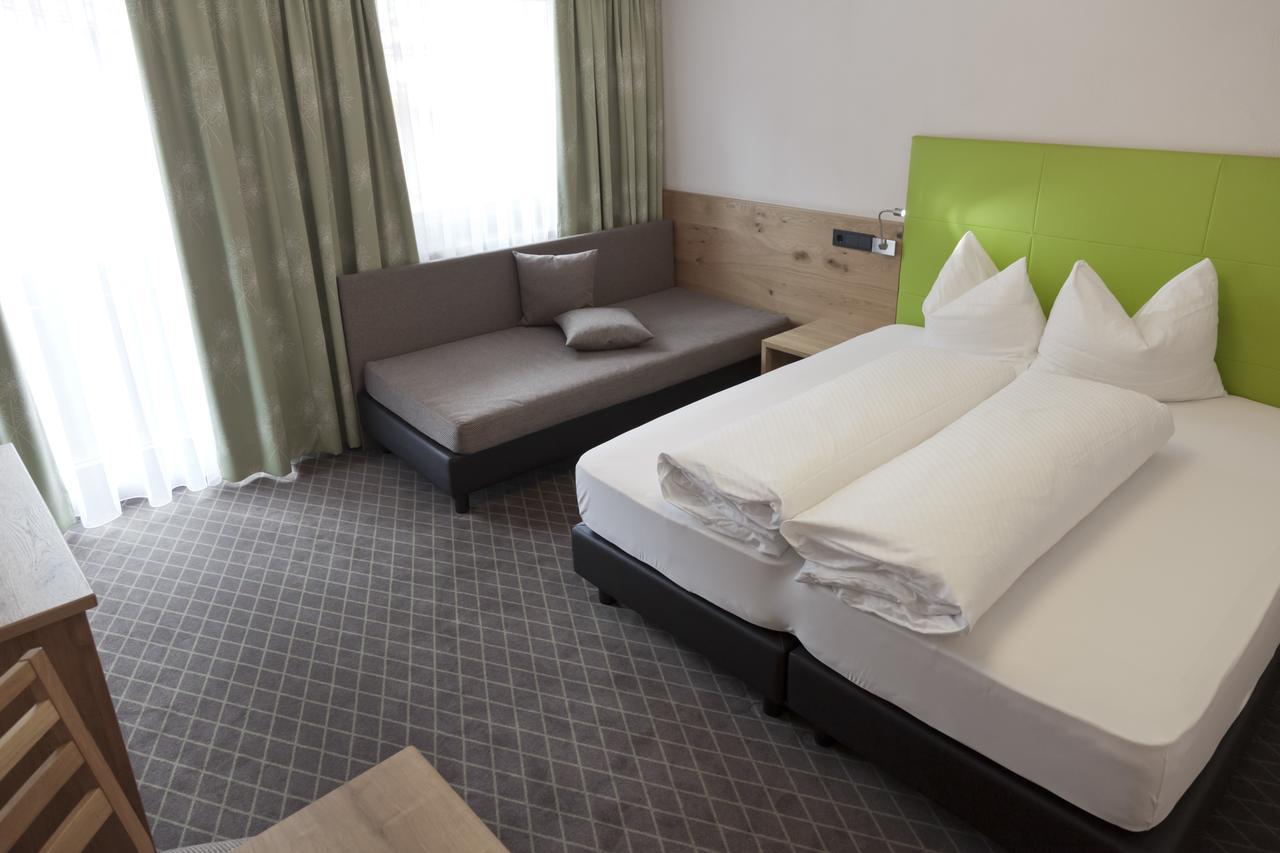 Hotel Mozart Landeck Extérieur photo