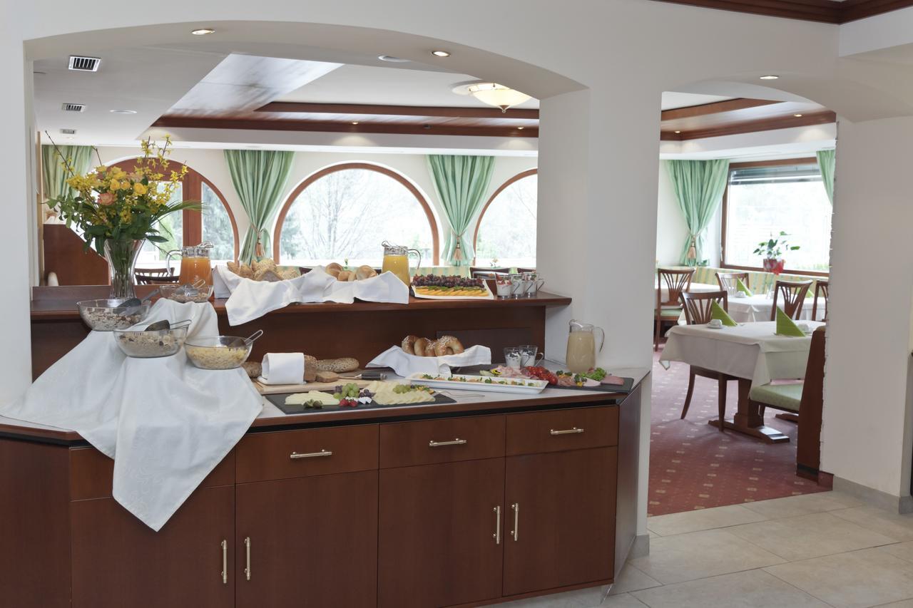 Hotel Mozart Landeck Extérieur photo